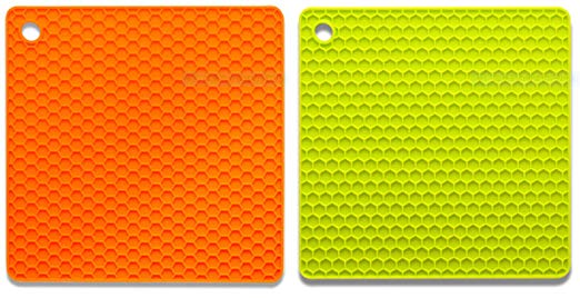 Amazing Retail 실리콘 절연 패드 보호 내열 온도 -40 ℃ -230 ℃ 17cm × 17cm 그린 오렌지 2 색 세트 오븐 매트 베이킹 매트 실리콘 